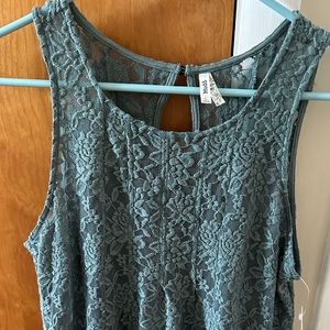 Mudd Lace Top NWT Large